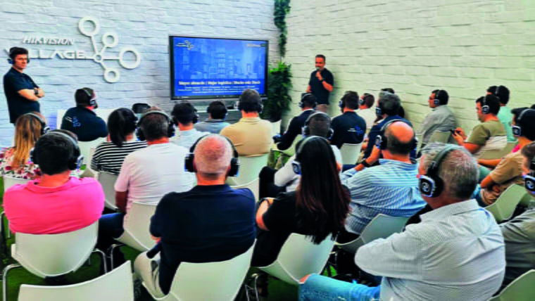 AAS Seguridad & Incendio asiste al evento de seguridad de Hikvision Village
